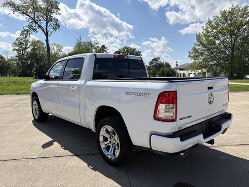 Bright White Clearcoat 2022 RAM 1500 Big Horn/Lone Star