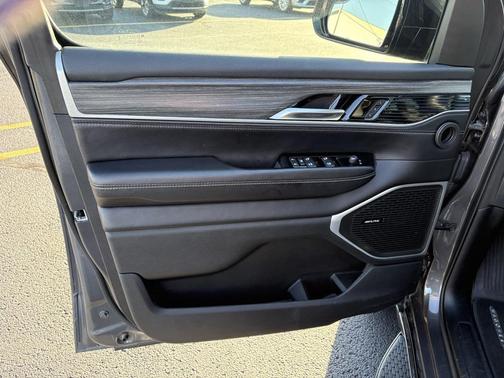 2023 Jeep Wagoneer Series II 4x4