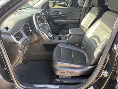 2023 GMC Acadia AWD SLT