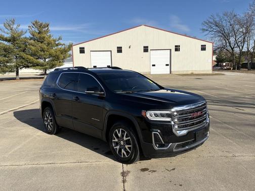 2023 GMC Acadia AWD SLT