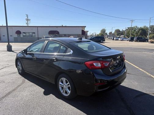 Mosaic Black Metallic 2016 Chevrolet Cruze LT Auto