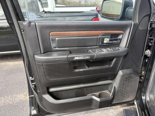 Black Clearcoat 2014 RAM 1500 Laramie