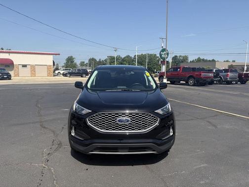 Agate Black Metallic 2023 Ford Edge SEL