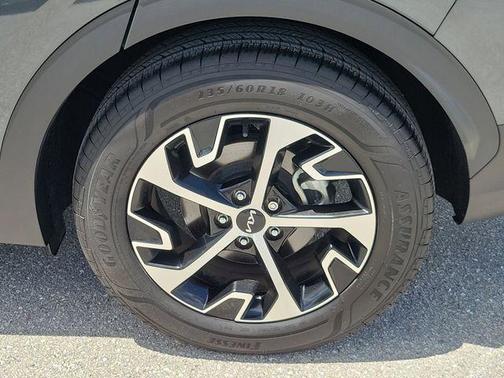 Gray 2024 Kia Sportage EX