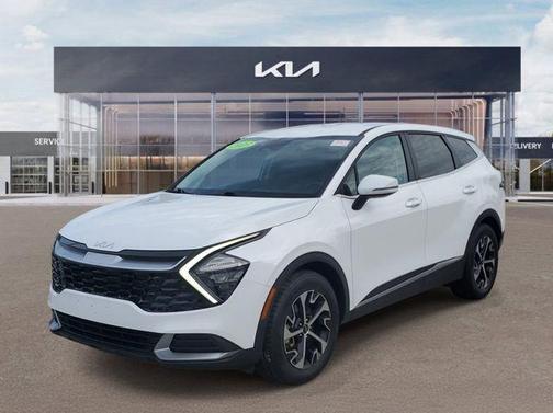 White Pearl 2023 Kia Sportage EX