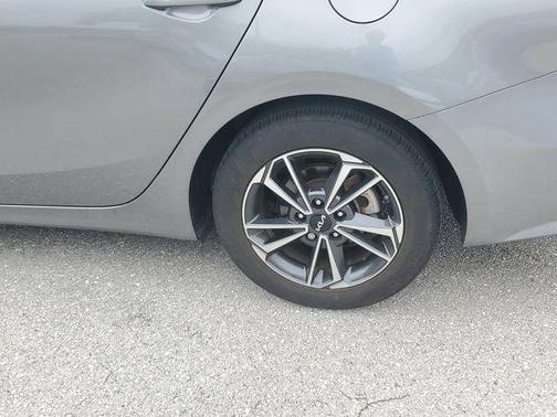 Steel Gray 2022 Kia Forte LXS
