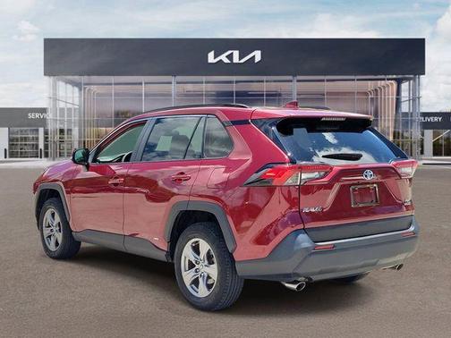 Pearl 2022 Toyota RAV4 Hybrid XLE