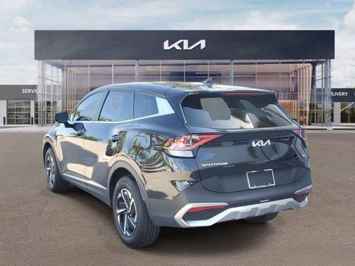 Black 2023 Kia Sportage Hybrid LX