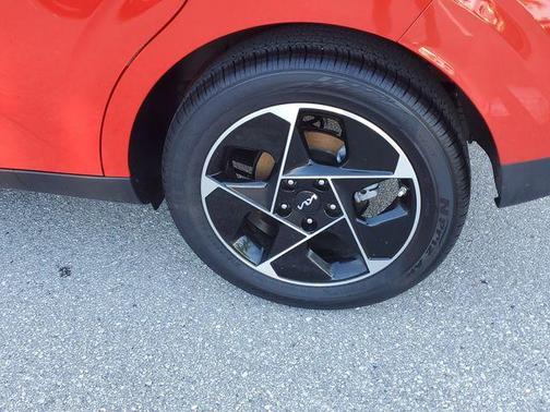 Inferno Red 2025 Kia Soul EX