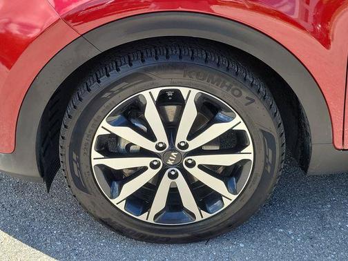 Red 2018 Kia Sportage EX