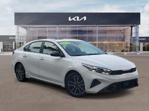 Snow White Pearl 2024 Kia Forte GT-Line