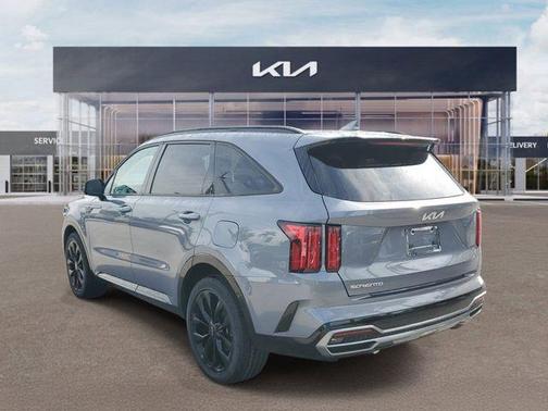 Silver 2023 Kia Sorento SX
