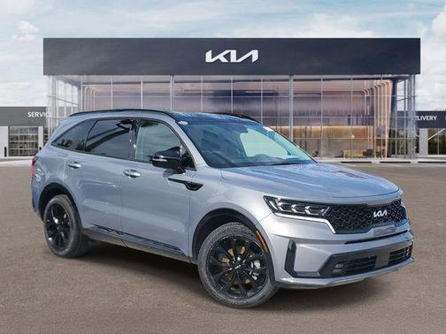 Silver 2023 Kia Sorento SX