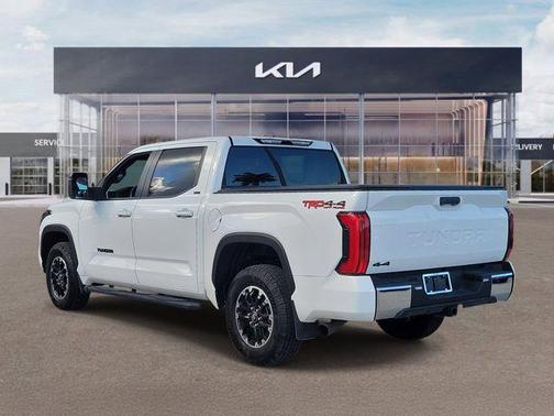 Ice 2025 Toyota Tundra SR5