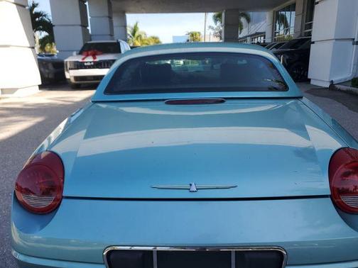 Blue 2002 Ford Thunderbird