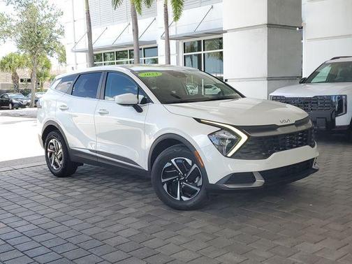 Snow White Pearl 2023 Kia Sportage Hybrid LX