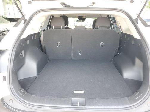 Snow White Pearl 2023 Kia Sportage Hybrid LX