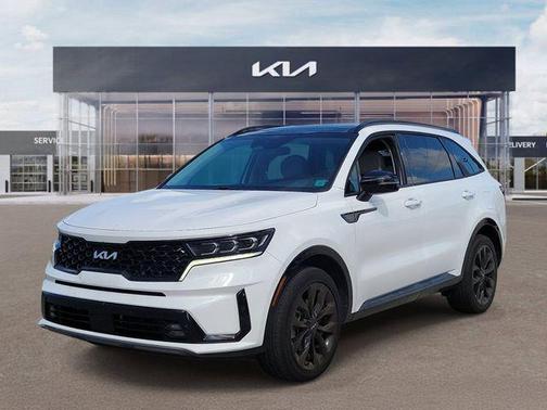 White Pearl 2023 Kia Sorento SX