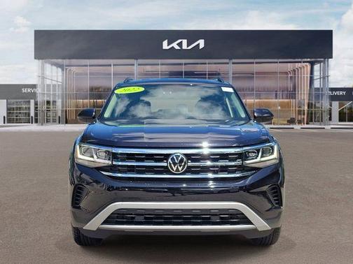 Deep Black Pearl Effect 2022 Volkswagen Atlas 2.0T SE