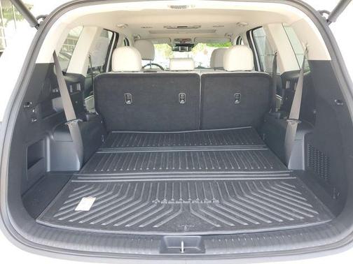 White Pearl 2024 Kia Telluride EX