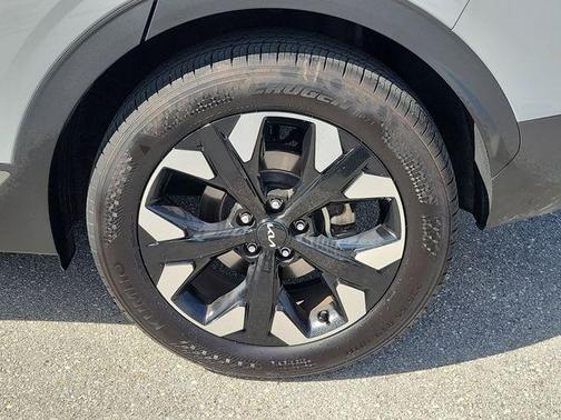 Gray 2024 Kia Sportage X-Line