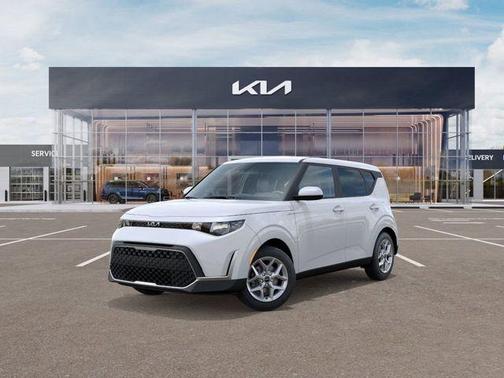 Snow White Pearl 2025 Kia Soul LX