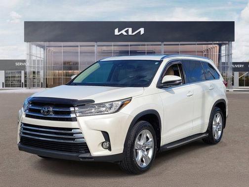 Blizzard Pearl 2017 Toyota Highlander Limited
