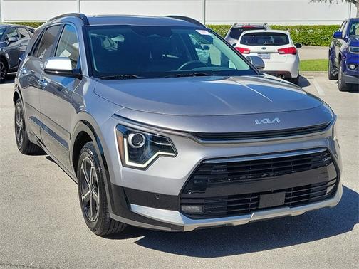 2023 Kia Niro SX