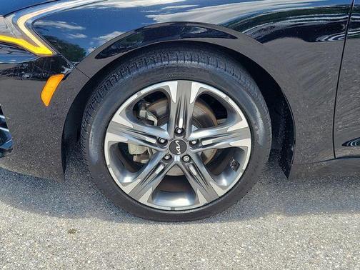 Ebony Black 2024 Kia K5 EX
