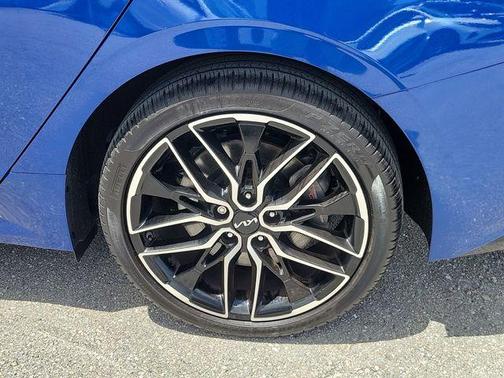 Sapphire Blue 2023 Kia K5 GT