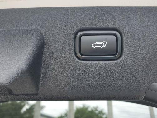 Glacier White Pearl 2024 Kia Sportage X-Pro Prestige