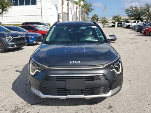 2023 Kia Niro EX