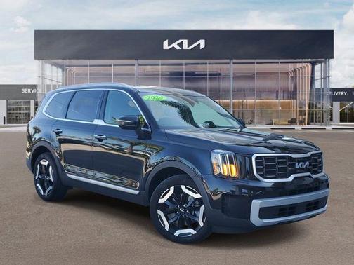 Ebony Black 2024 Kia Telluride S