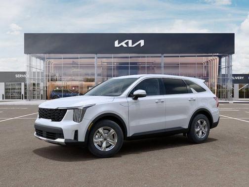 White Pearl 2026 Kia Sorento LX