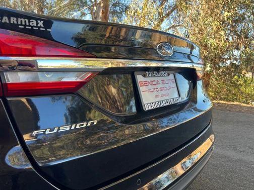 2017 Ford Fusion Hybrid SE