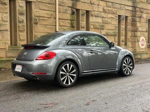 2012 Volkswagen Beetle 2.0T Turbo