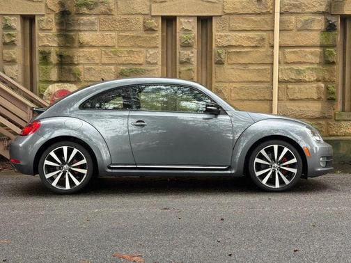 2012 Volkswagen Beetle 2.0T Turbo