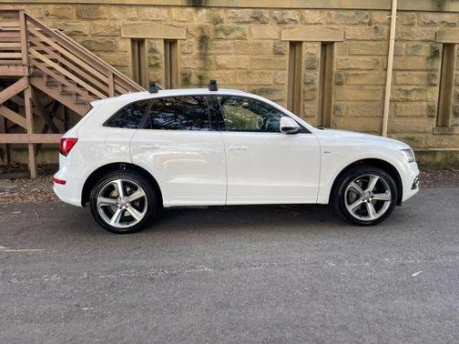 2013 Audi Q5 3.0T Prestige