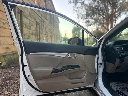 2014 Honda Civic Hybrid 