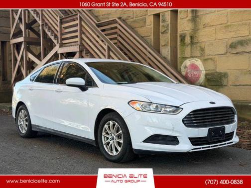 2016 Ford Fusion S