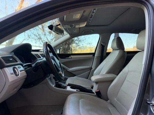 2013 Volkswagen Passat 2.5 SE