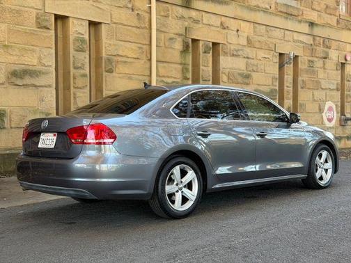 2013 Volkswagen Passat 2.5 SE