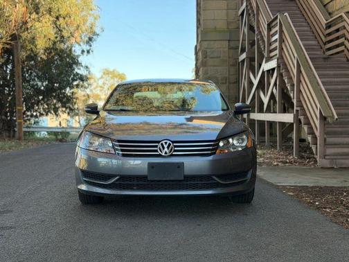 2013 Volkswagen Passat 2.5 SE
