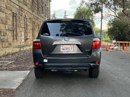 2010 Toyota Highlander SE
