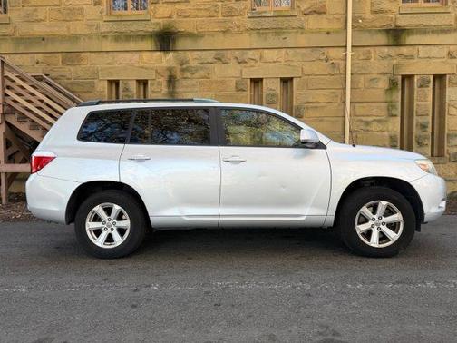 2008 Toyota Highlander Sport