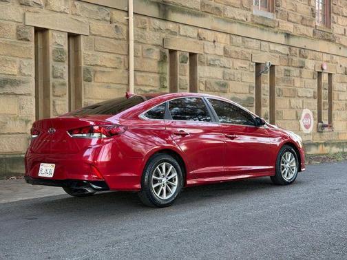 Scarlet Red 2019 Hyundai SONATA SE