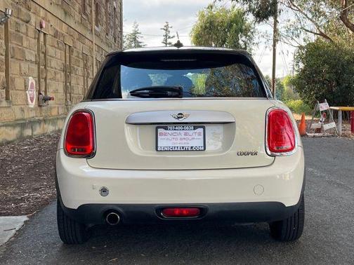 2015 MINI Hardtop Cooper