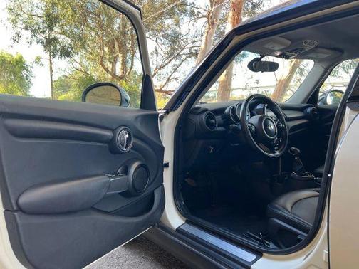 2015 MINI Hardtop Cooper