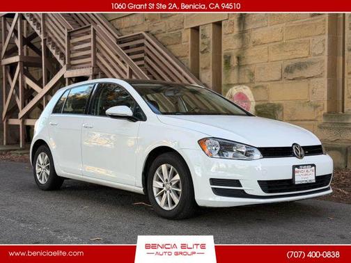 2016 Volkswagen Golf TSI S