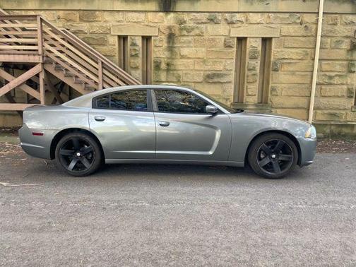 2012 Dodge Charger SE